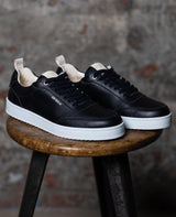 Tribunal M AB - Schwarz