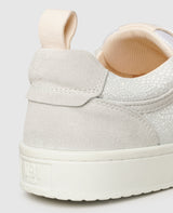 Tribunal W AA - Blanc