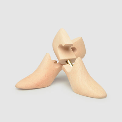 Embouts de chaussures en bois
