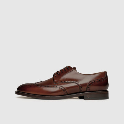Chaussures pour hommes style brogues avec décoration perforée