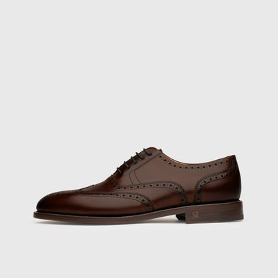Chaussures pour hommes style brogues avec décoration perforée