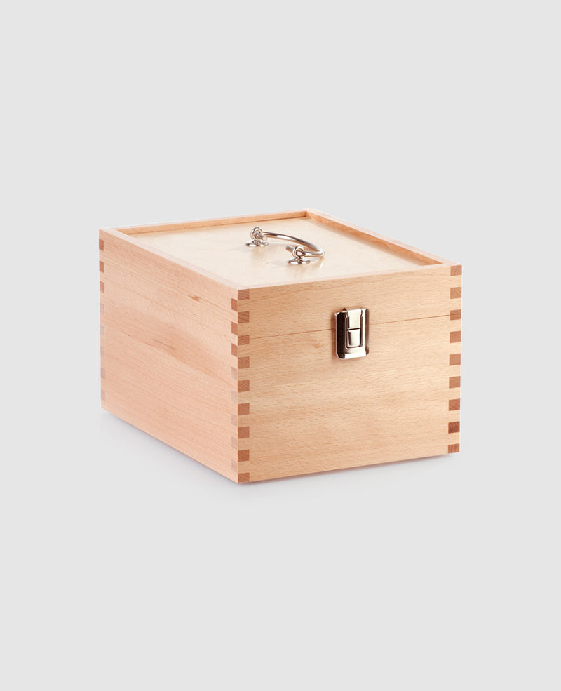 Boîte à cirage avec deux étages
