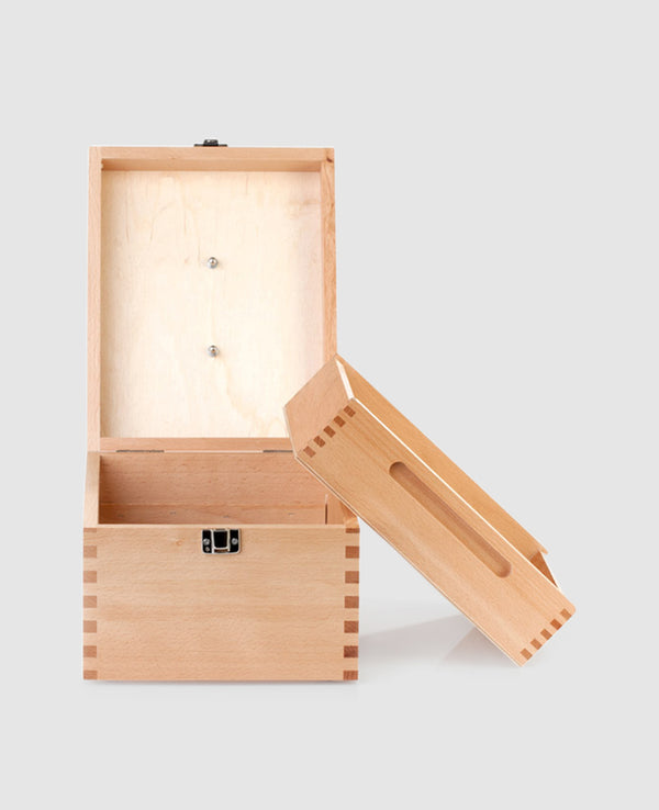 Boîte à cirage avec deux étages